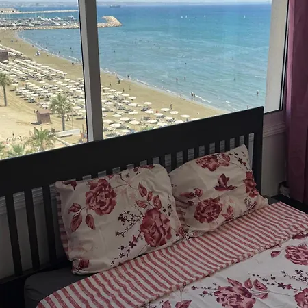 Larnaca Seaview Rooms-3