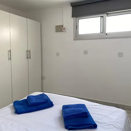 Nissi Avenue Suites-3