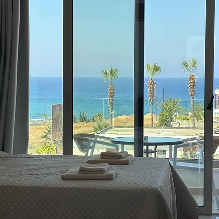 Harmony Seaview Apartments-3