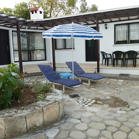 Hidden Cottage-3