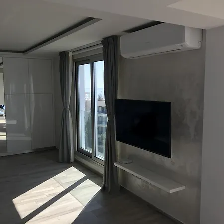 Amazing Sea View Apartment-2