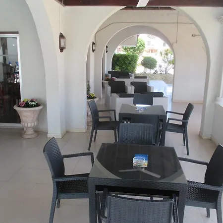 Tsialis Hotel Apartments-3