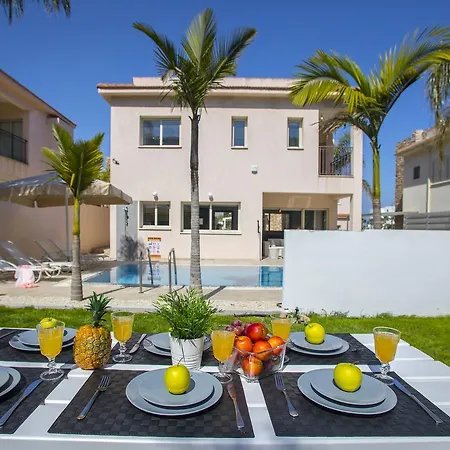 Protaras Seaside Villa Michelle 10-3