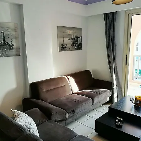 Mike'S Basilica Apartment-2