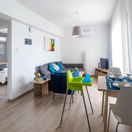 Pebble Beach Holiday Apartments-2