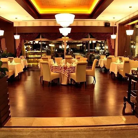 Cratos Premium Hotel, Casino, Port & Spa-3