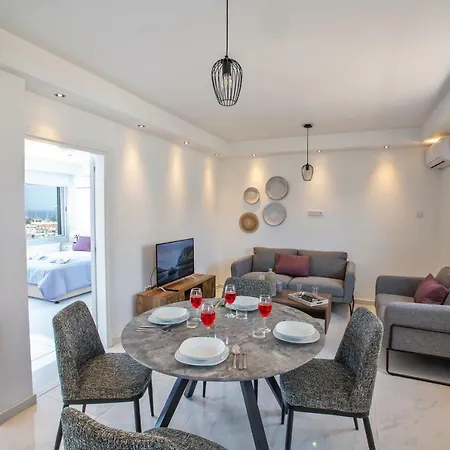 Rio Luxury Apartment-2