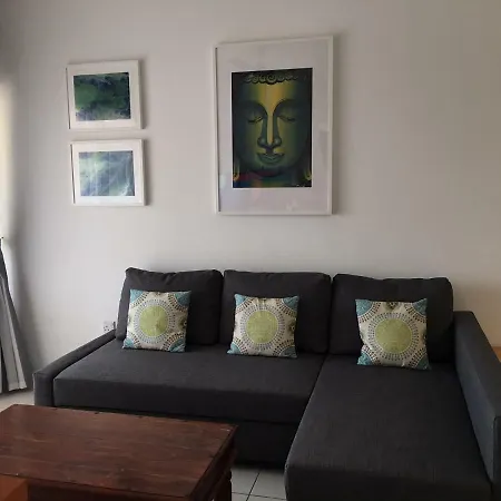 Limnaria Gardens - Modern 1 Bed, Walk To Beach & Shops-3