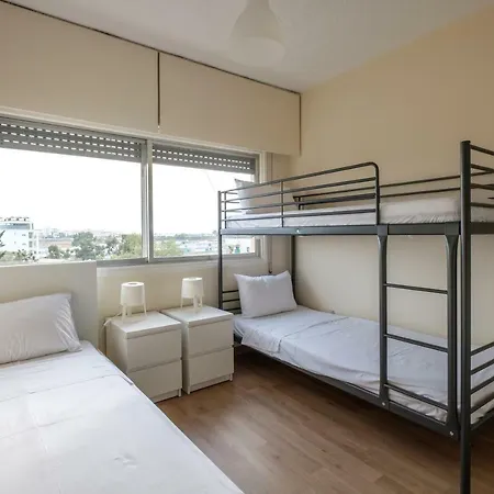 Spacious 2Bdr @ Mackenzie-2