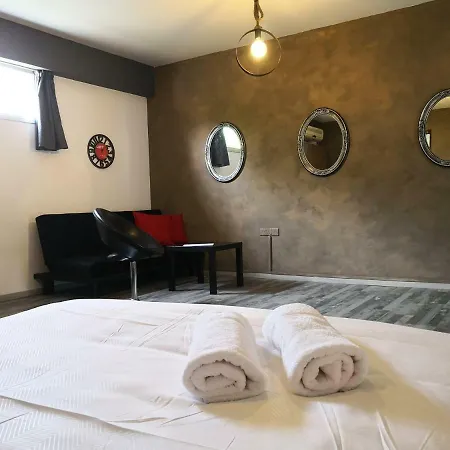 The Room-3