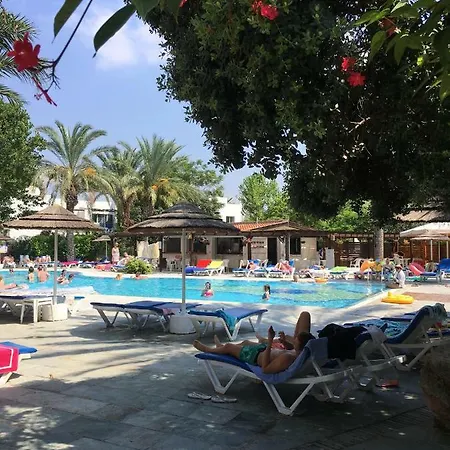 Paphos Gardens-Apt Suite-2