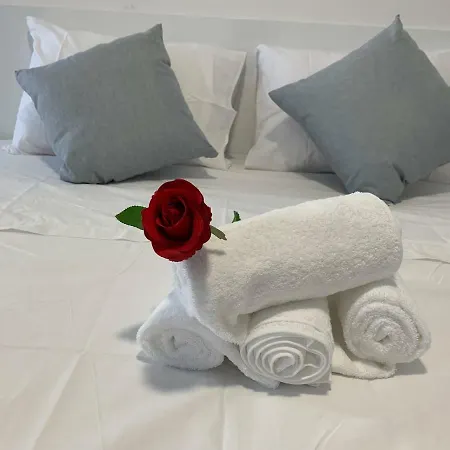 Nicosia 5 Stars Suites-3