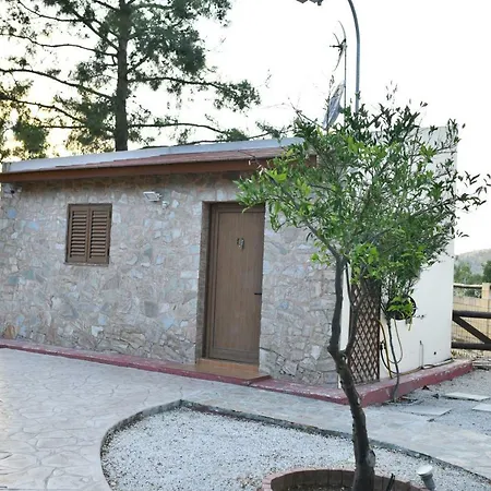 Rancho Relaxo - "A Luxurious Hideaway For Couples And Honeymooners"-2