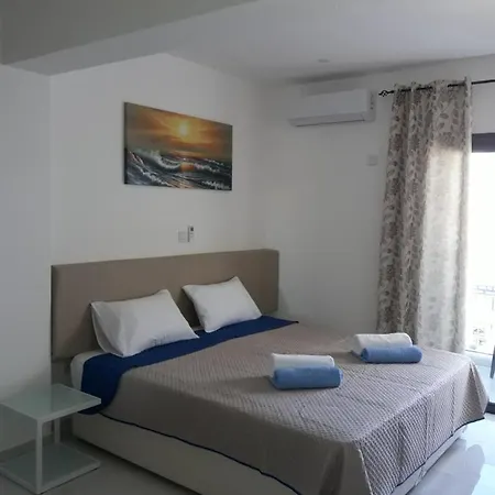P.L Hermes Studios & Apartments-3