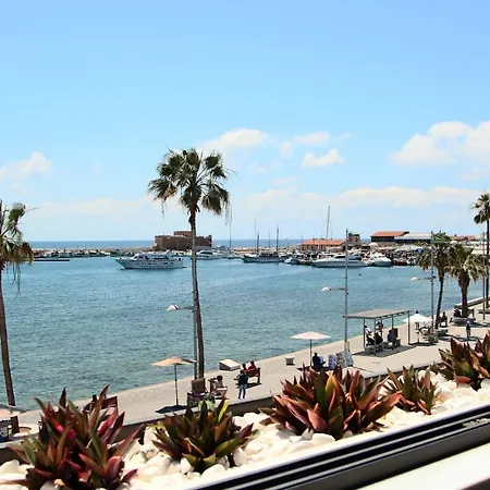 Phaedrus Living Seaview Luxury Flat Marina Court 213-2