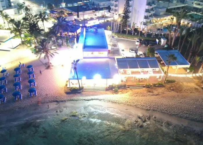 Karousos Beach Rooms Ayia Napa