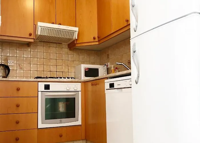 Lighthouse Beach Apartment Paphos