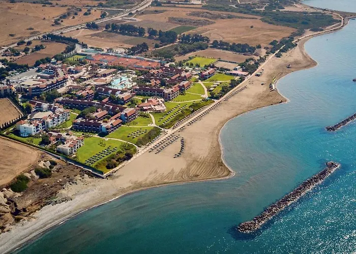 Hotels in Alaminos