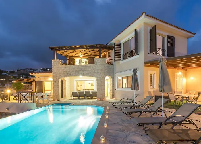Resitour - Perneri Four Bedroom Villa Paphos with Pool