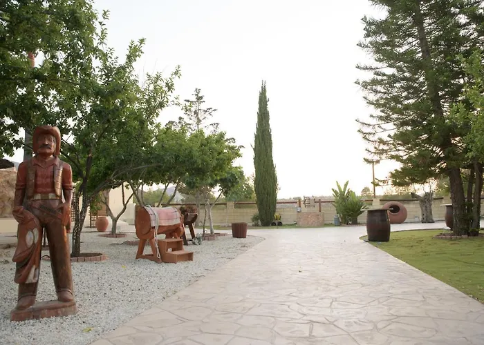 Villa Rancho Relaxo - "A Luxurious Hideaway For Couples And Honeymooners" Nikosia