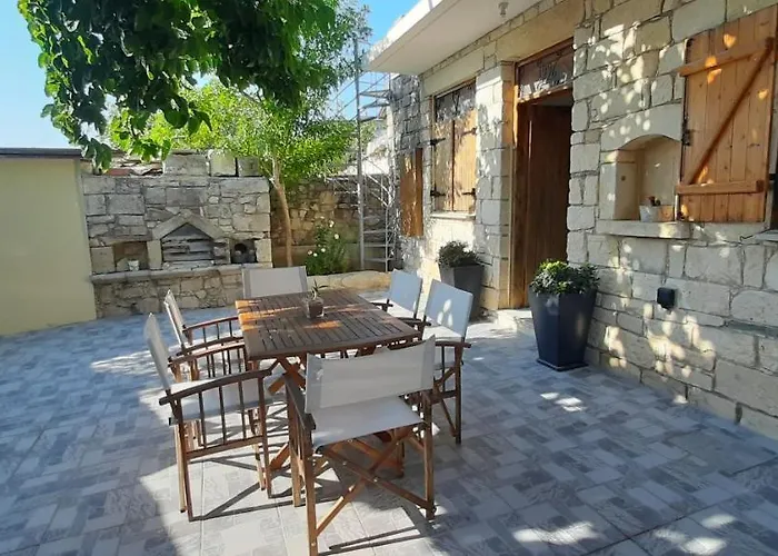 La Casa Villa Paphos