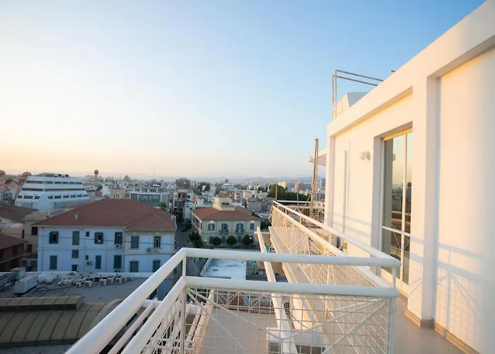 1-80 Collection Penthouse By Trulycyprus Appartement Limasol