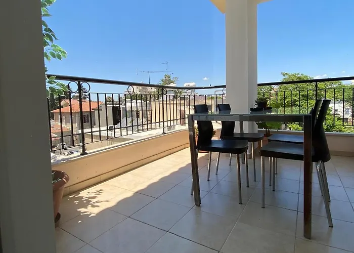 Pet friendly Charming Old City Apartment Limassol