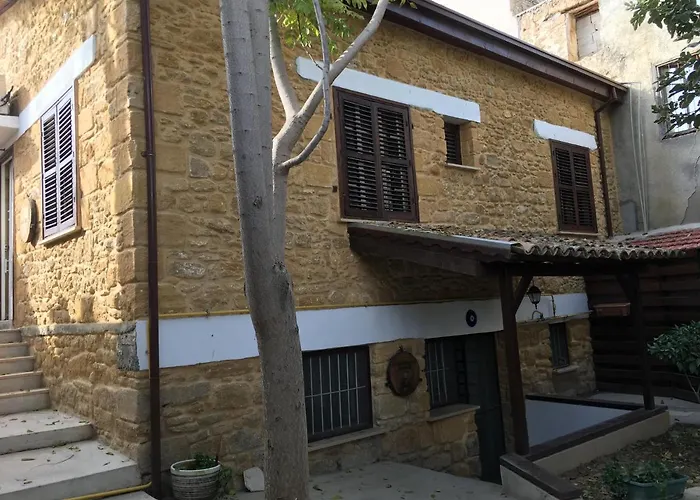 Pet friendly Palm Garden Guest House Nicosia
