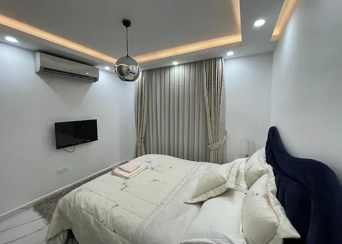 Pet friendly Elegant 2+1 Flat In The Heart Of Kyrenia + Wifi Apartment