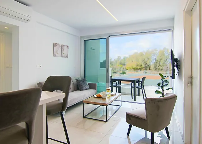 Phaedrus Living - Seaside Executive Flat Harbour 208 Apartment Paphos