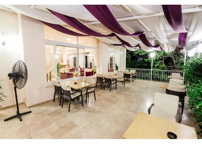 Sammy'S Hotel Kyrenia 