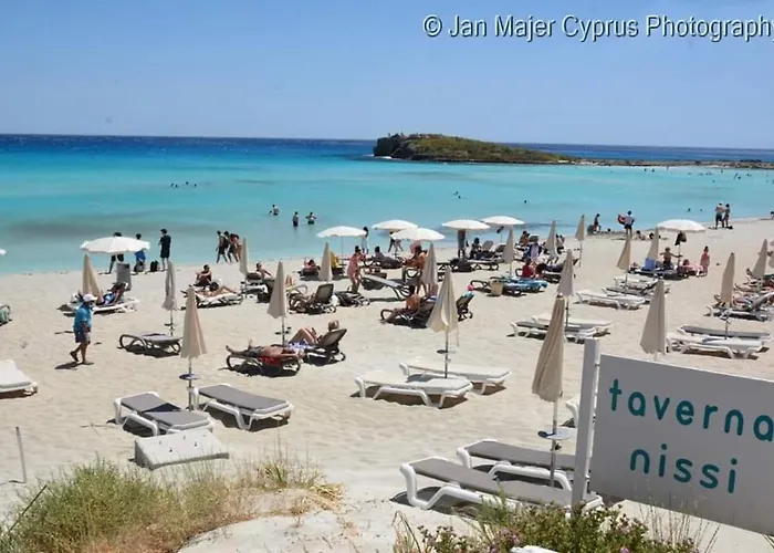 Nissi 3 Amazing Sea View Apartment Ayia Napa che accetta animali