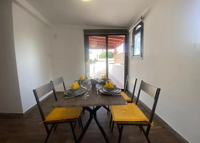 Philip Spacious Apartment Limisso