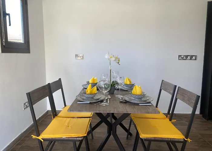Philip Spacious Apartment Limisso