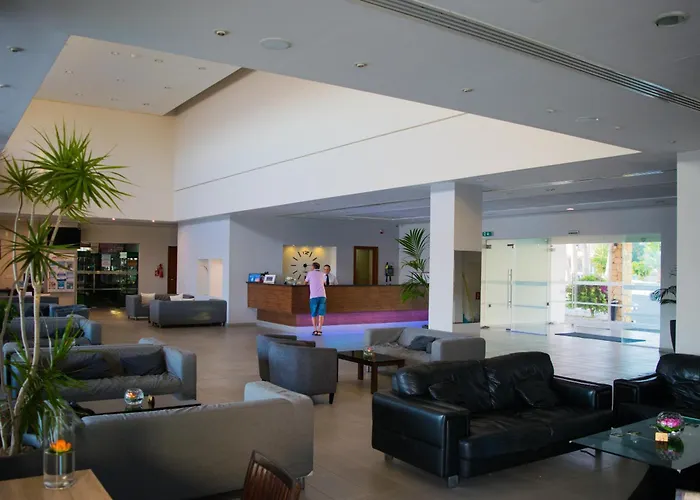 Theo Sunset Bay Hotel Kissonerga