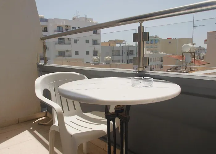 Haustierfreundliches Attic City Apartments Larnaka