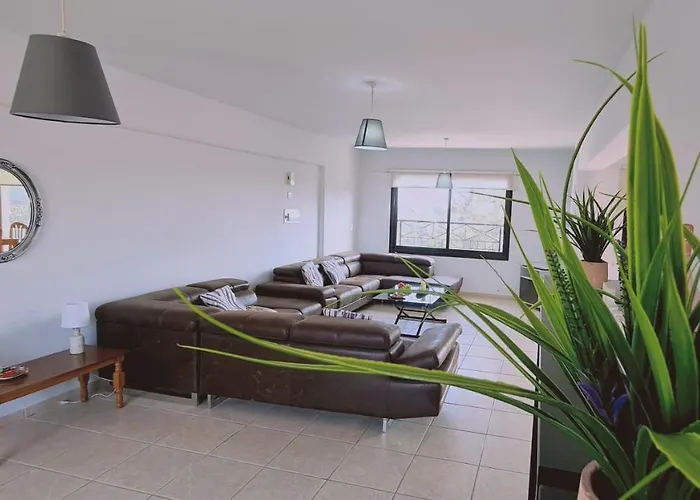 Haustierfreundliches Stay Vista Al Mar Penthouse Limassol