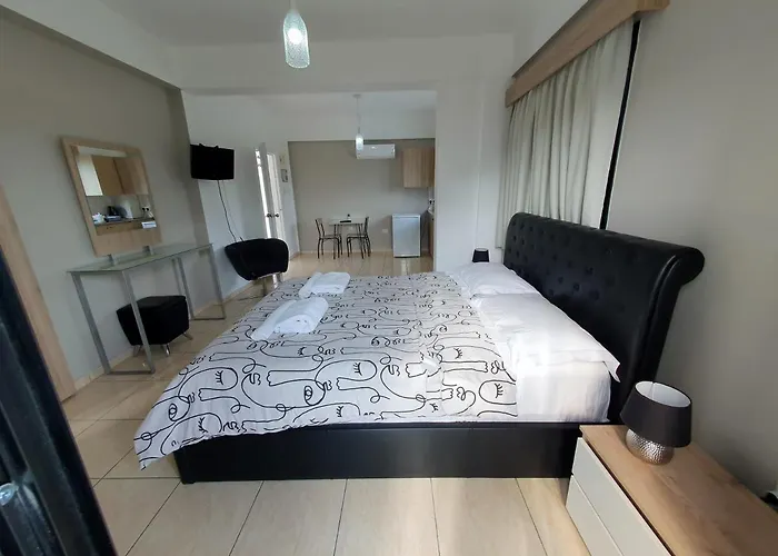 Boetiek Valentina Apartments Paphos