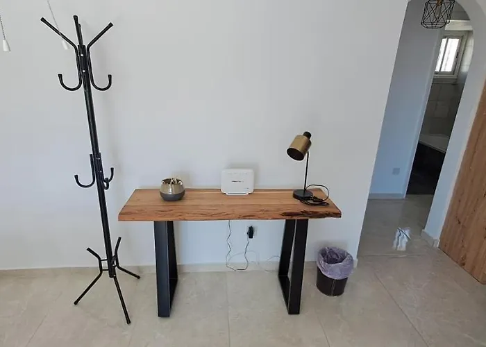 Renovated 2 Bedroom Apartment In Light House Beach Paphos