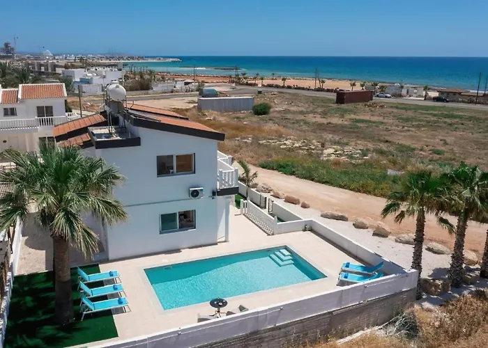 Villa suncity Boutique Beachfront Ayía Nápa