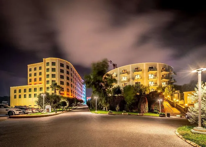 Vuni Palace Premium Hotel & Spa & Casino Beachfront Location ! Kyrenia 