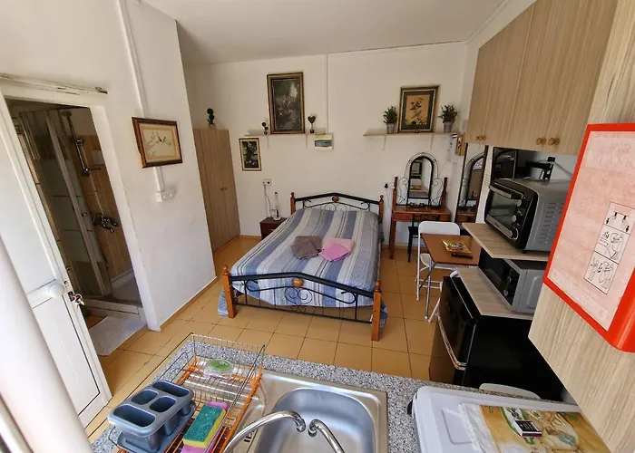 Nicosia Rooms Studios