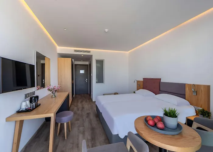 Protaras Plaza Hotel