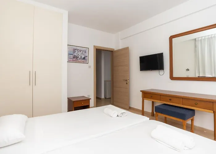Flora Hotel Apartments Protaras