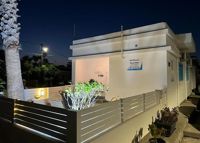 Apollo Rooms By Albert'S Apartment Larnaca