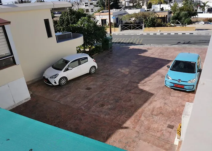 Pari'S Holiday Apartments-Paphos