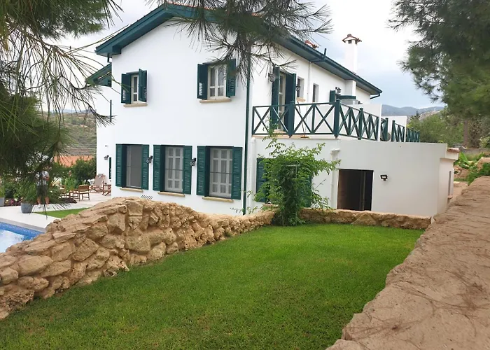Lefka (Northern Cyprus) Hotels