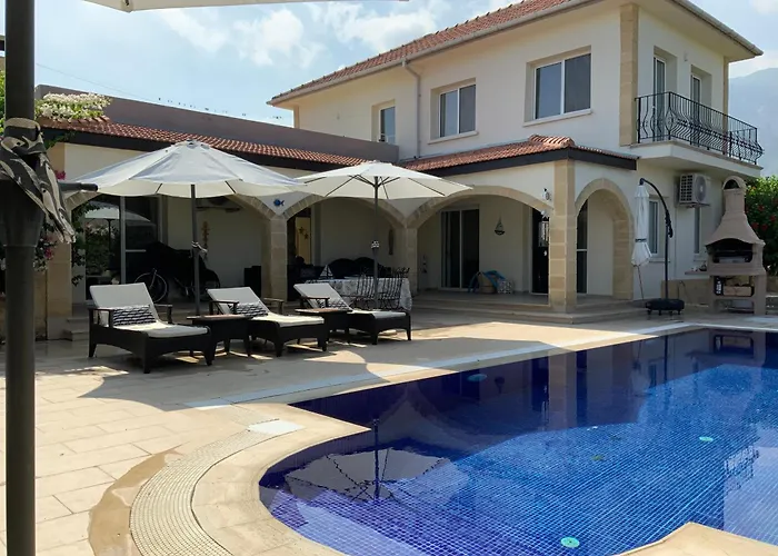 Villa Casa Santos Kyrenia Kyrenia 