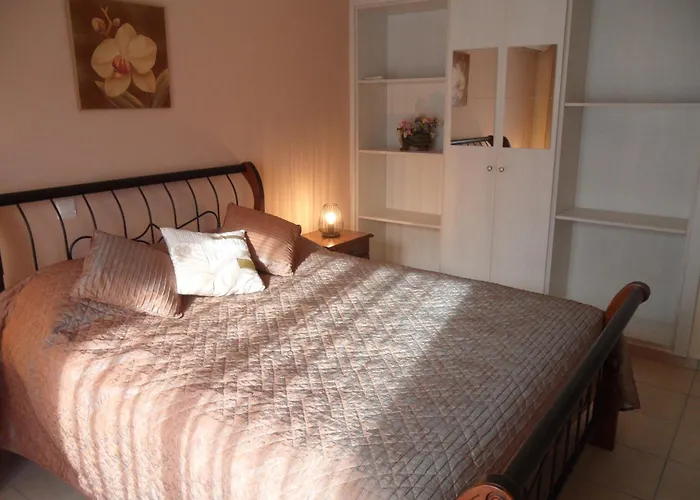 Huisdiervriedelijke Family And Friends Flat Close To The Sea, Free Internet Agia Napa