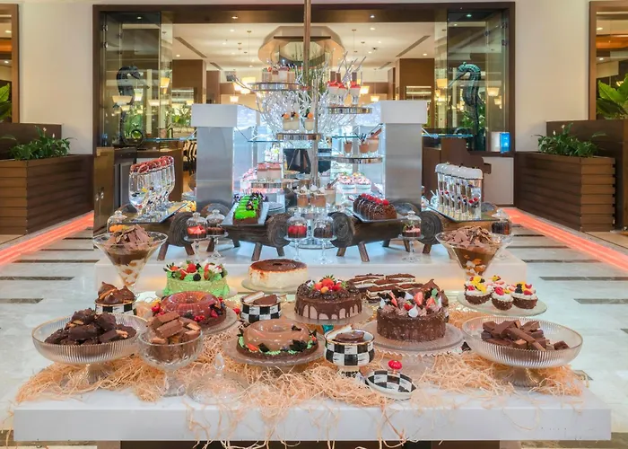 Cratos Premium Hotel Casino & Spa Kazaphani